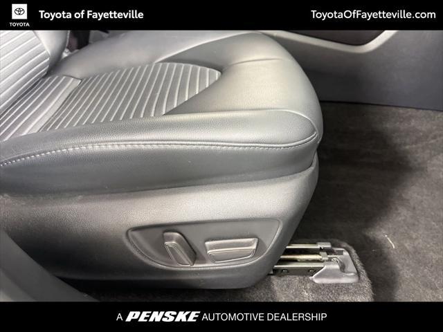 used 2024 Toyota Highlander car, priced at $49,900