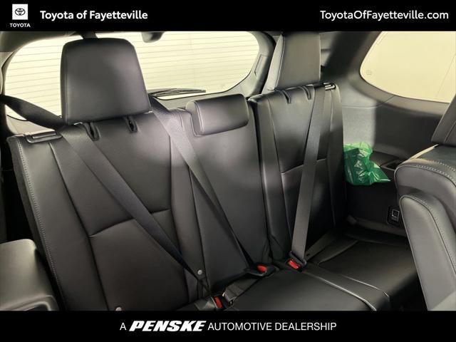 new 2025 Toyota Grand Highlander Hybrid car, priced at $64,179