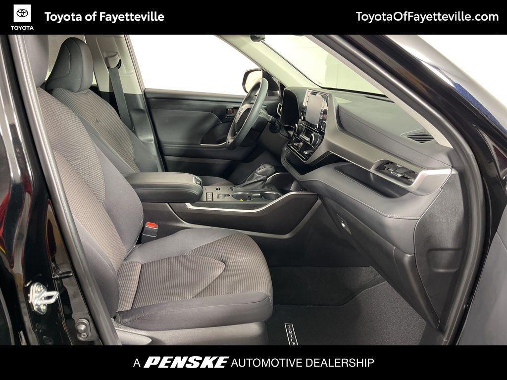 used 2022 Toyota Highlander car, priced at $31,383