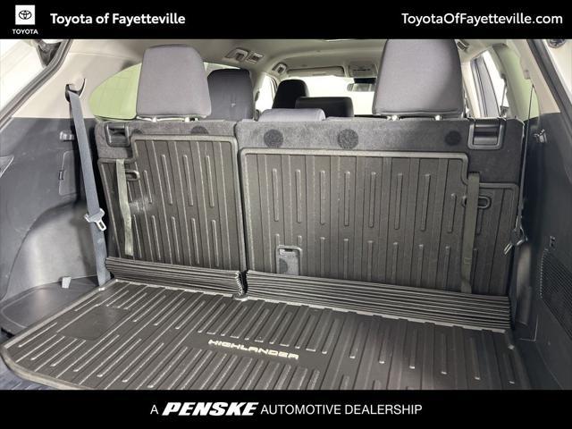 used 2023 Toyota Highlander car, priced at $32,980