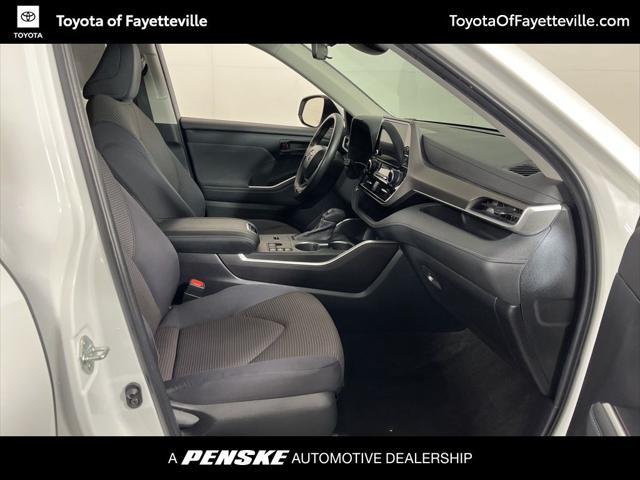 used 2023 Toyota Highlander car, priced at $32,980