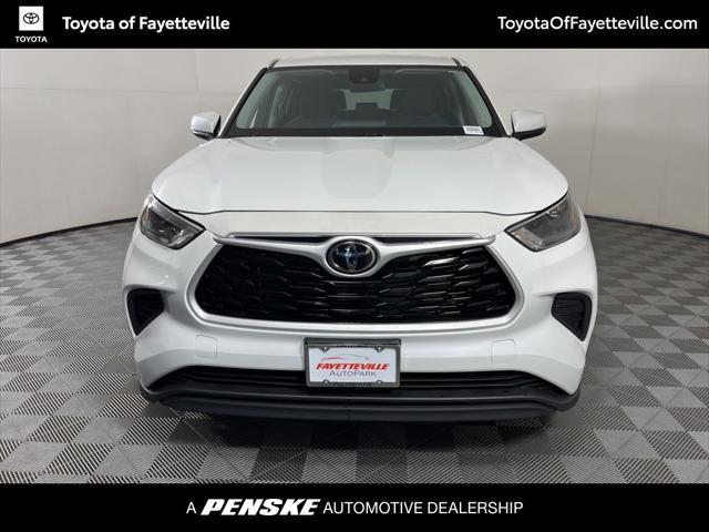 used 2023 Toyota Highlander car, priced at $32,980