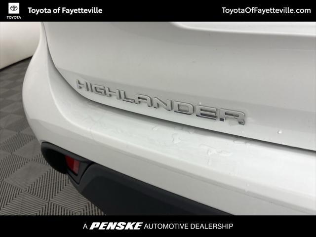 used 2023 Toyota Highlander car, priced at $32,980