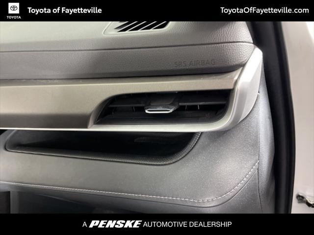 used 2023 Toyota Highlander car, priced at $32,980