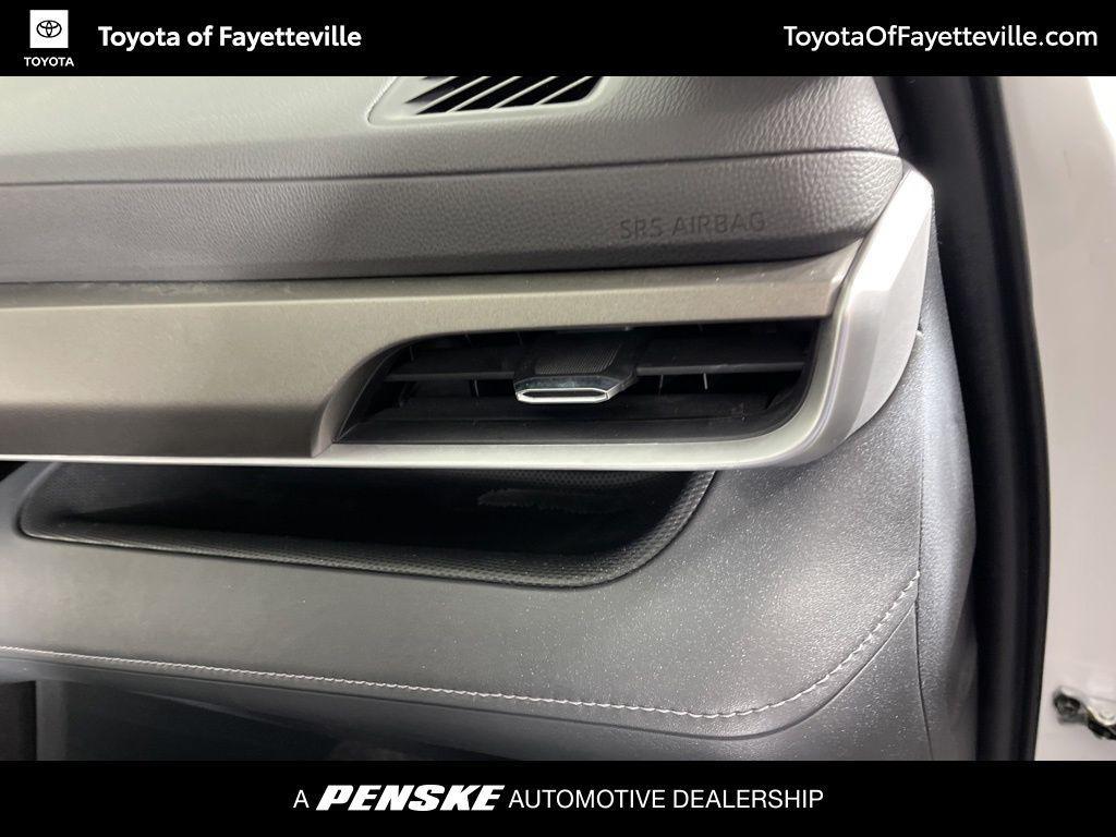 used 2023 Toyota Highlander car, priced at $31,500
