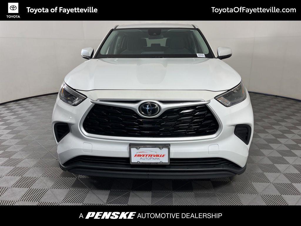 used 2023 Toyota Highlander car, priced at $31,500