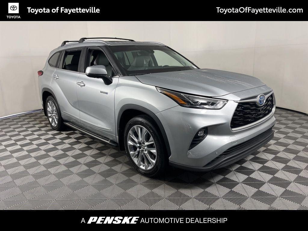 used 2021 Toyota Highlander Hybrid car, priced at $32,356