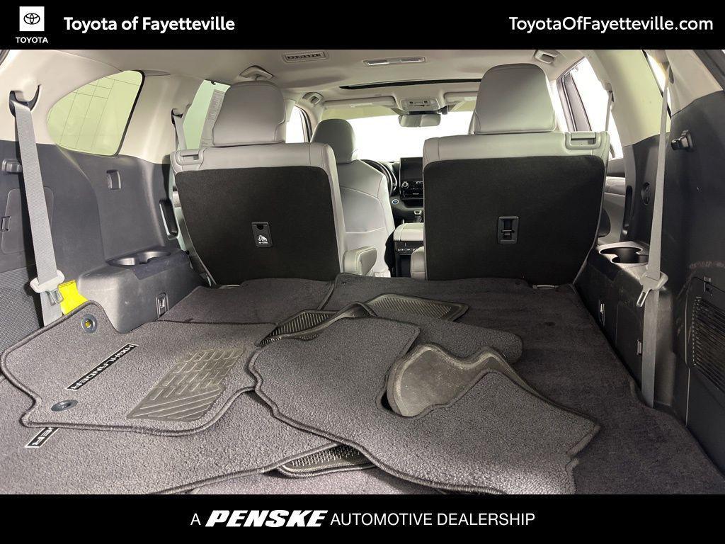 used 2021 Toyota Highlander Hybrid car, priced at $32,356