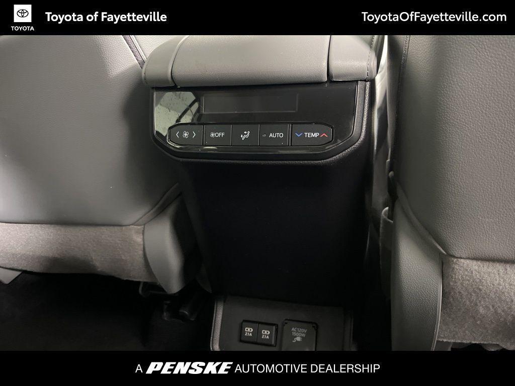 used 2021 Toyota Highlander Hybrid car, priced at $32,356