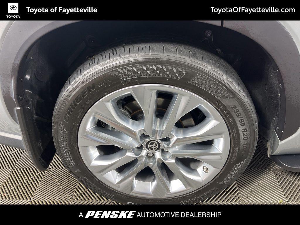 used 2021 Toyota Highlander Hybrid car, priced at $32,356