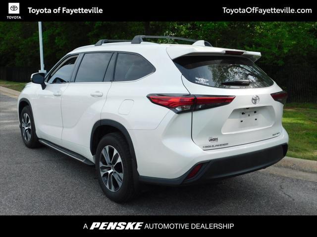 used 2021 Toyota Highlander car, priced at $35,917