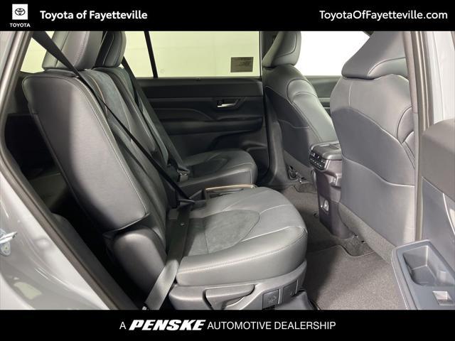 new 2025 Toyota Grand Highlander Hybrid car, priced at $62,955