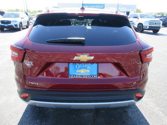 new 2025 Chevrolet Trax car, priced at $22,977