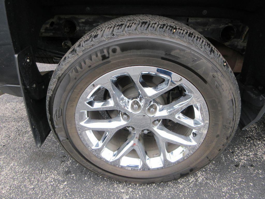 used 2018 Chevrolet Silverado 1500 car, priced at $27,980