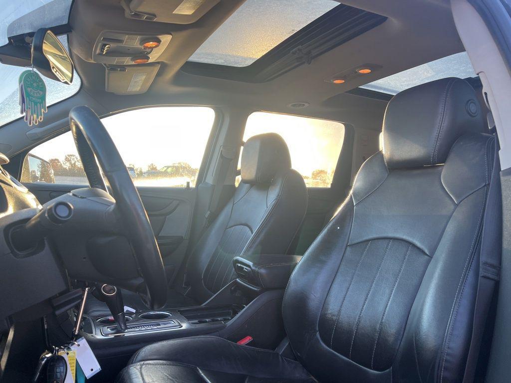 used 2016 Chevrolet Traverse car, priced at $8,980