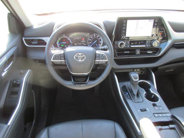 used 2021 Toyota Highlander Hybrid car, priced at $40,800