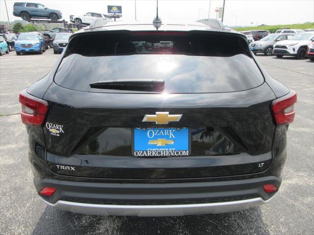 new 2025 Chevrolet Trax car, priced at $23,961