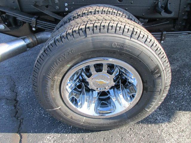 new 2025 Chevrolet Silverado 3500 car, priced at $65,999