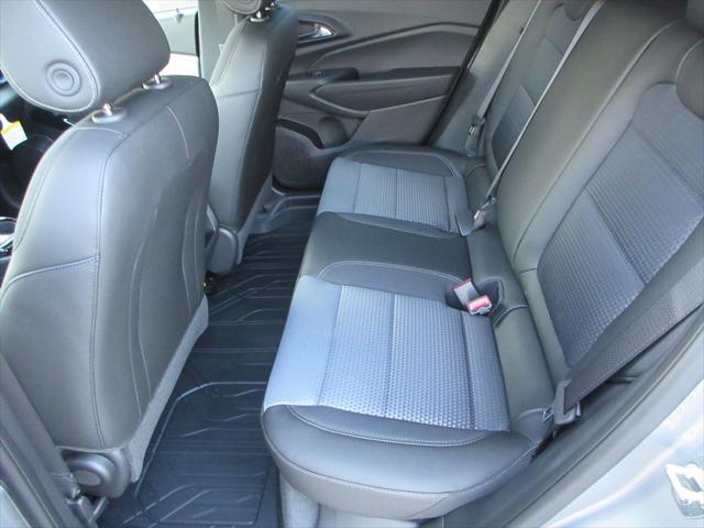 new 2025 Chevrolet Trax car, priced at $23,247