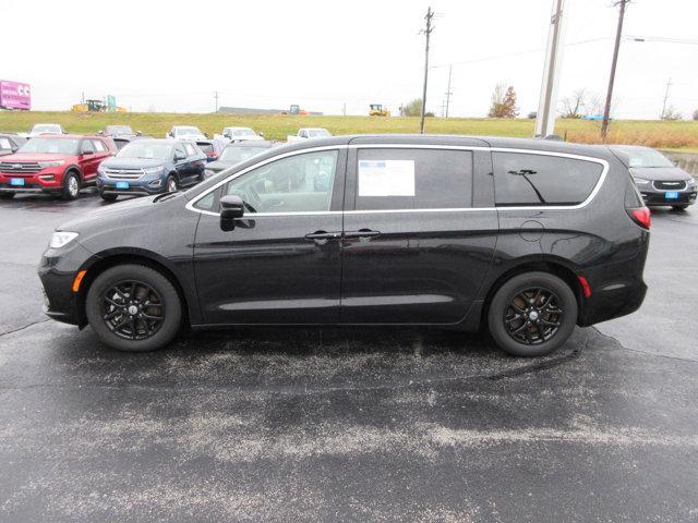 used 2023 Chrysler Pacifica car, priced at $25,600