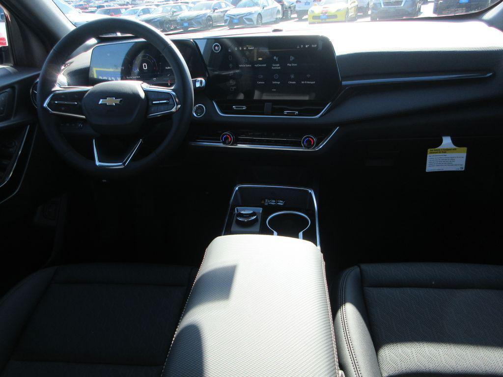 new 2026 Chevrolet Equinox car, priced at $32,222