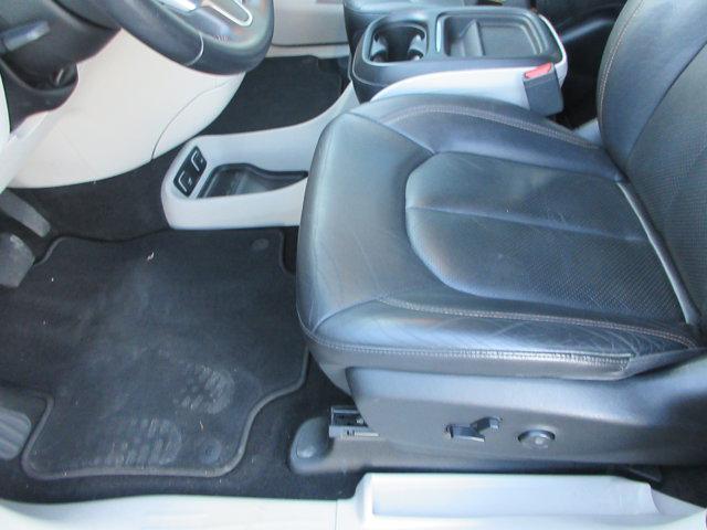 used 2018 Chrysler Pacifica car, priced at $10,950