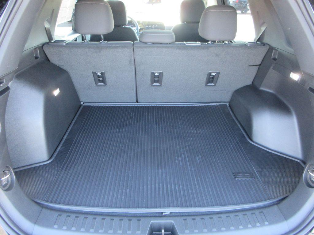 new 2026 Chevrolet Equinox car, priced at $27,808