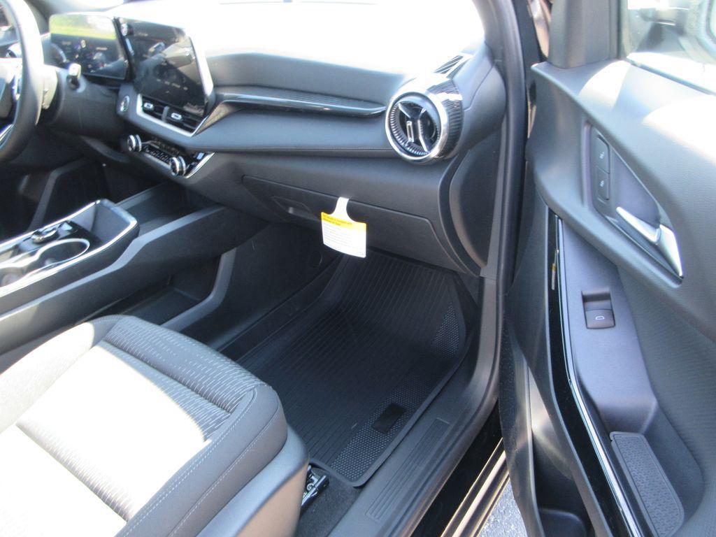 new 2026 Chevrolet Equinox car, priced at $27,808