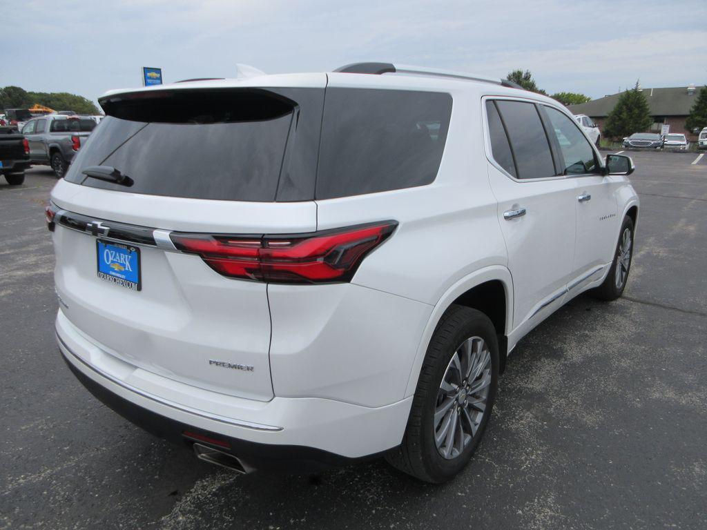 used 2023 Chevrolet Traverse car, priced at $37,920