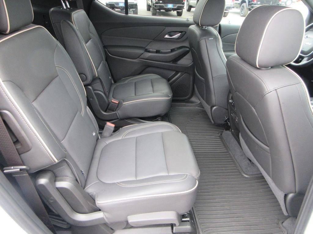 used 2023 Chevrolet Traverse car, priced at $37,920