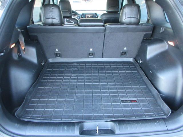 used 2019 Jeep Cherokee car, priced at $13,950