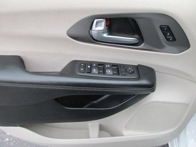 used 2022 Chrysler Pacifica car, priced at $23,230