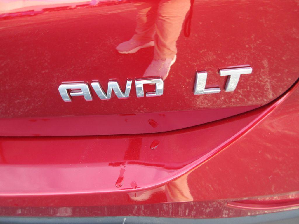 used 2024 Chevrolet Equinox car, priced at $25,650