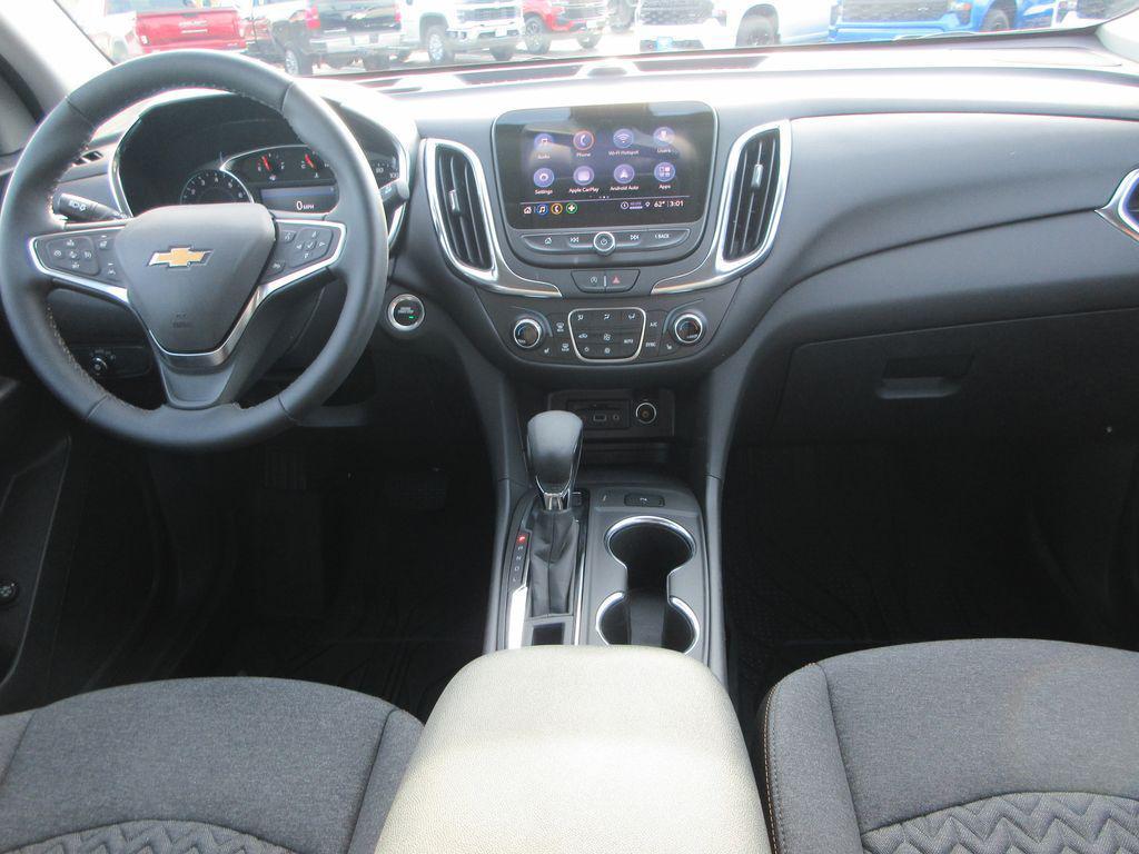 used 2024 Chevrolet Equinox car, priced at $25,650