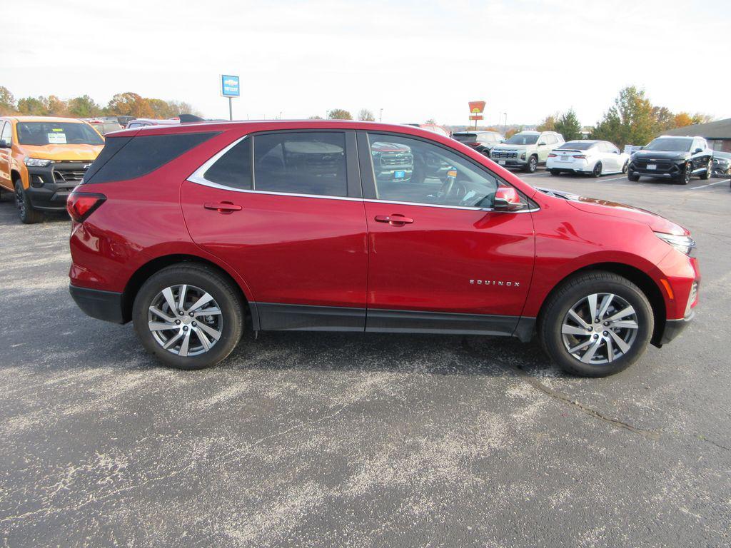 used 2024 Chevrolet Equinox car, priced at $25,650