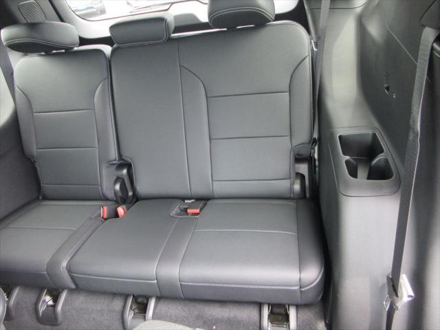 new 2025 Chevrolet Traverse car, priced at $42,991