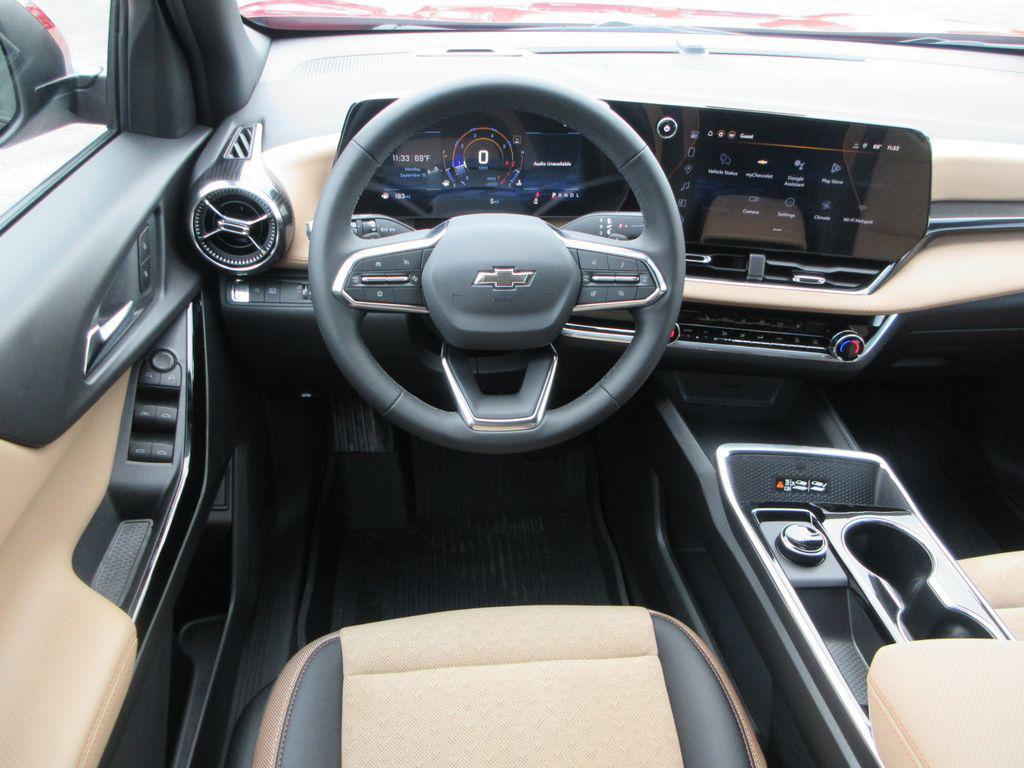 new 2026 Chevrolet Equinox car, priced at $33,302