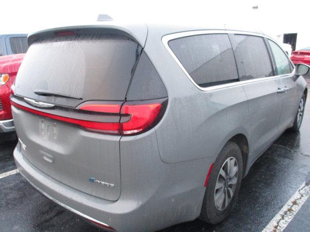 used 2022 Chrysler Pacifica Hybrid car, priced at $17,920