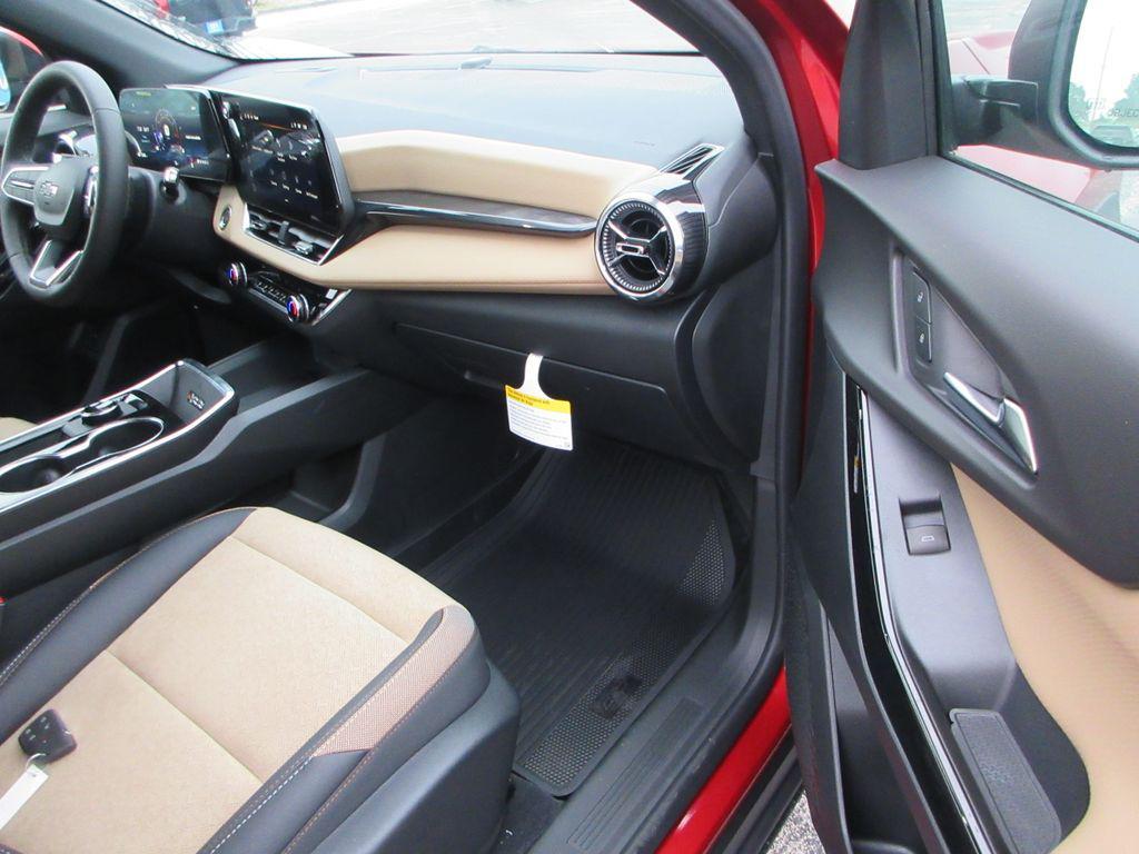 new 2026 Chevrolet Equinox car, priced at $32,452