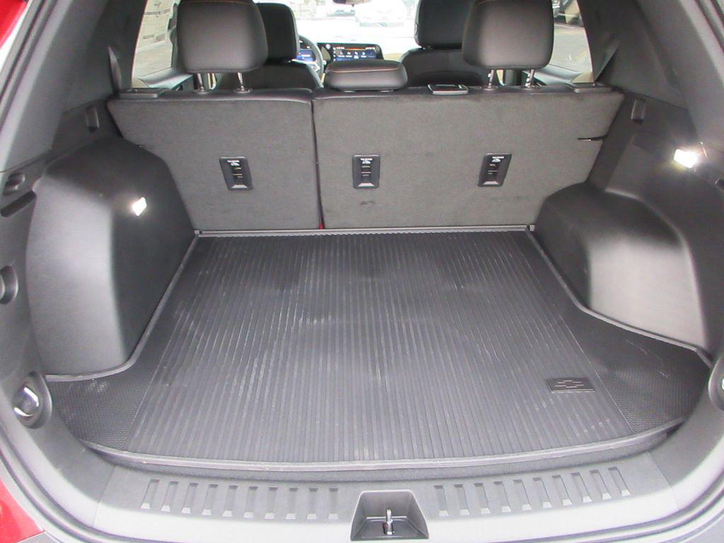 new 2026 Chevrolet Equinox car, priced at $32,452