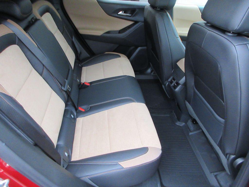 new 2026 Chevrolet Equinox car, priced at $32,452