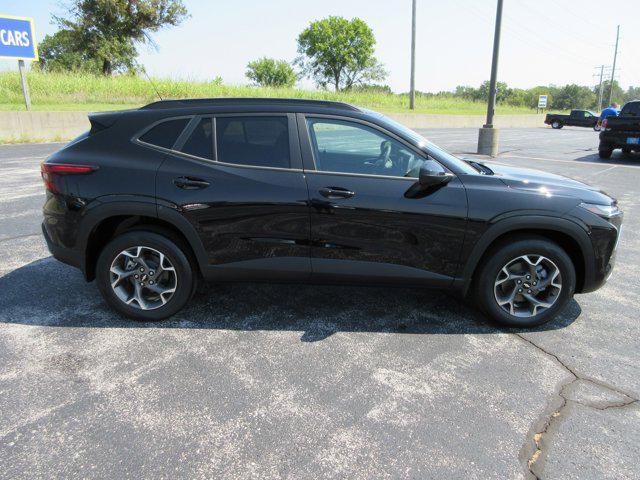 new 2025 Chevrolet Trax car, priced at $24,815