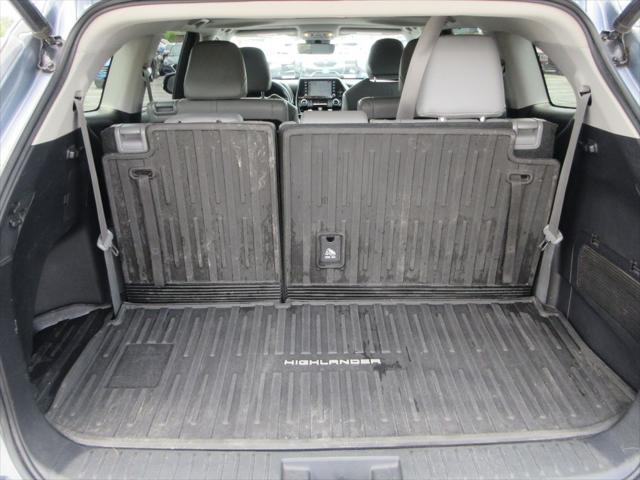used 2020 Toyota Highlander car, priced at $22,800