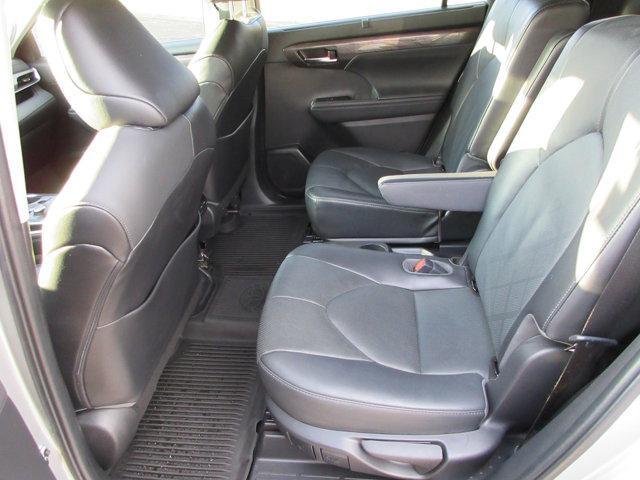 used 2022 Toyota Highlander car, priced at $36,800