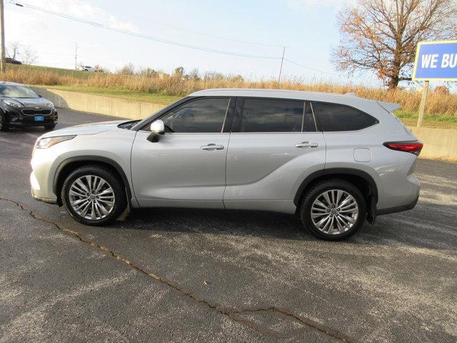 used 2022 Toyota Highlander car, priced at $36,800