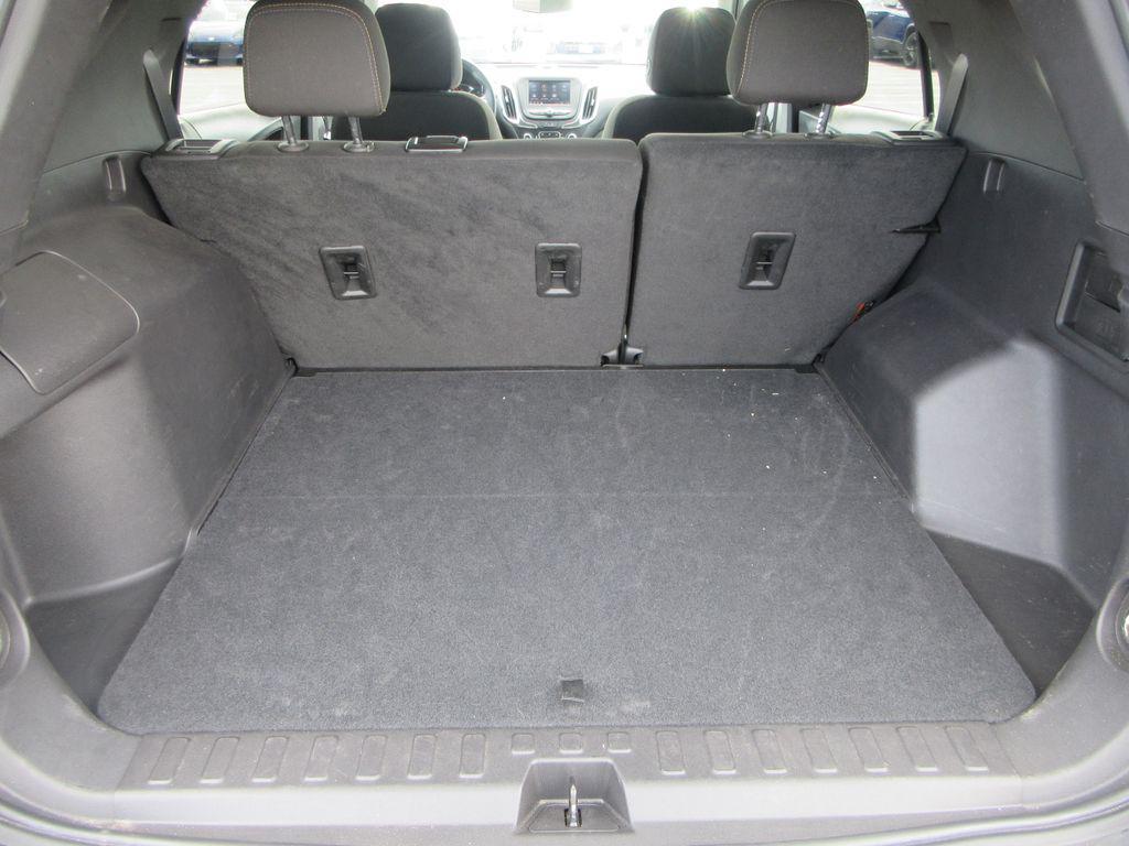 used 2024 Chevrolet Equinox car, priced at $22,700