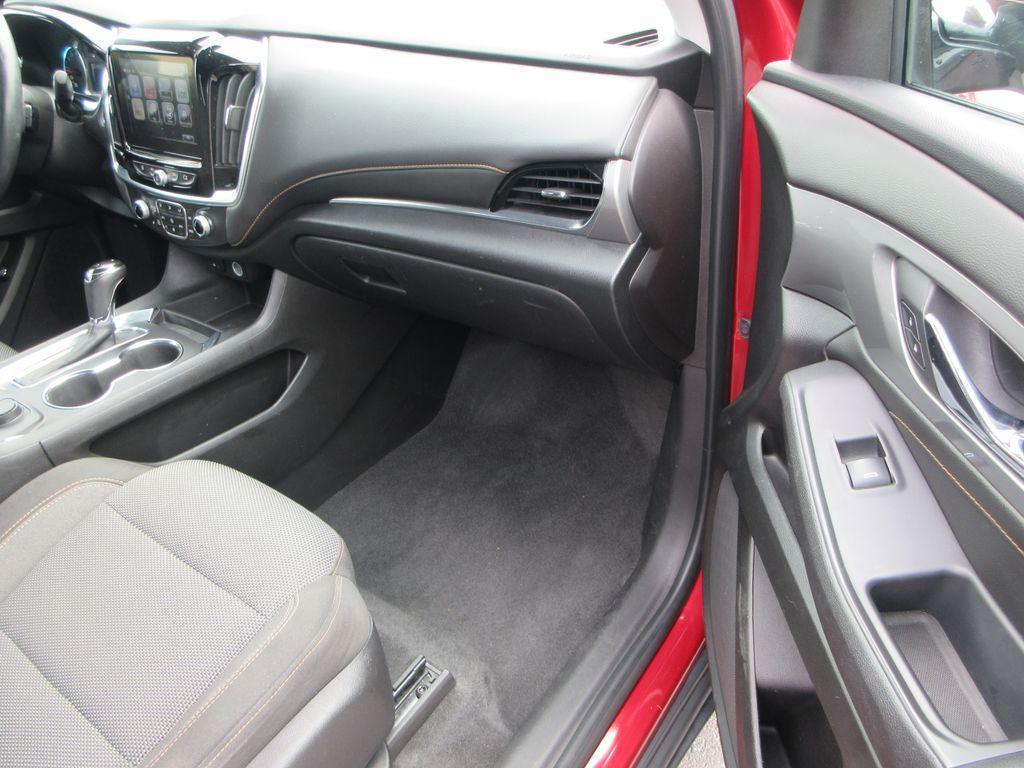 used 2018 Chevrolet Traverse car, priced at $13,800