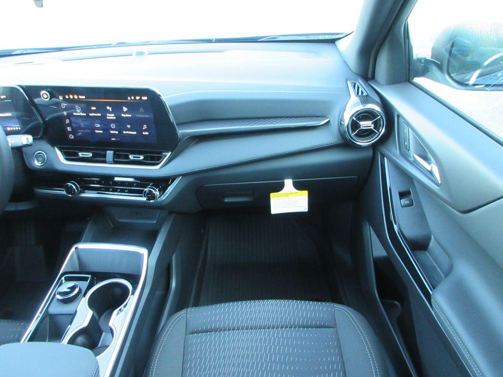 new 2026 Chevrolet Equinox car, priced at $30,101