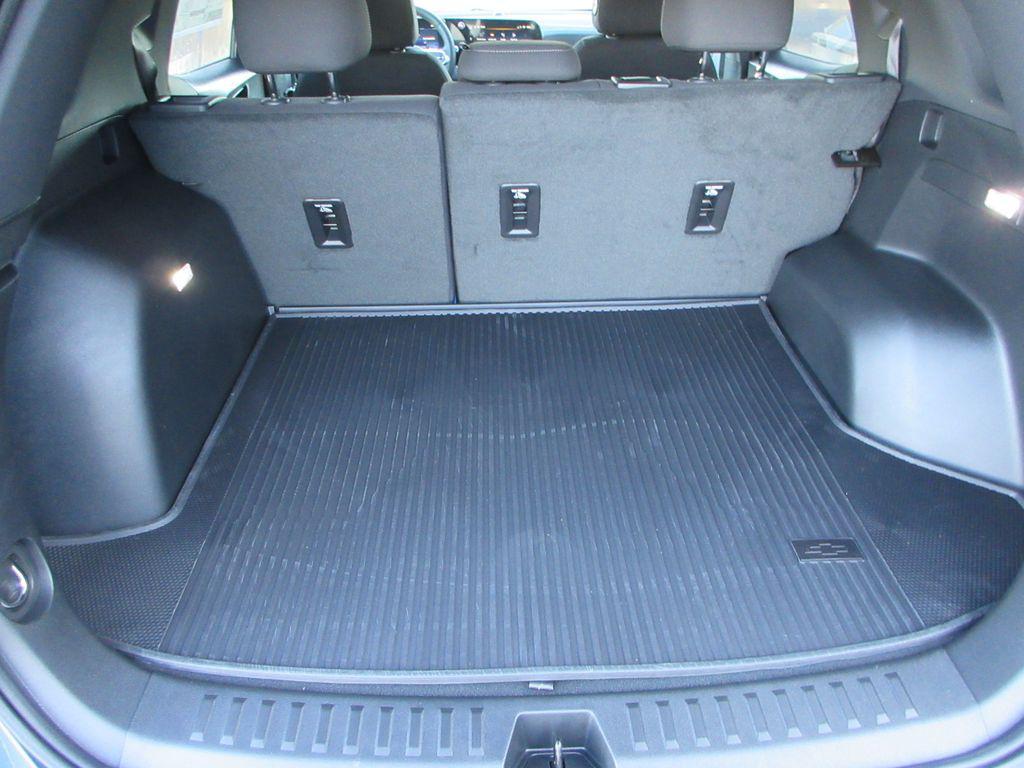 new 2026 Chevrolet Equinox car, priced at $30,101