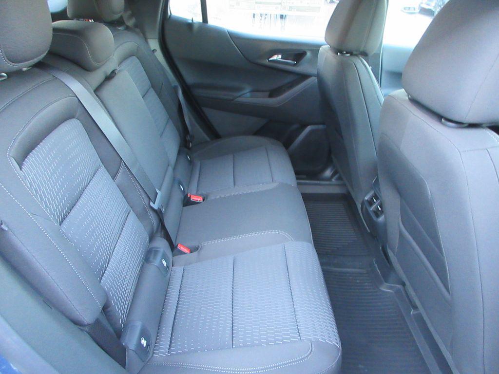 new 2026 Chevrolet Equinox car, priced at $30,101